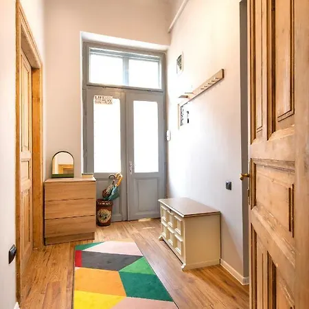 Apartment Maniu